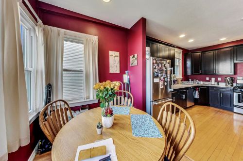 3831 Central Park Ave, Chicago IL 60618-4102 exterior