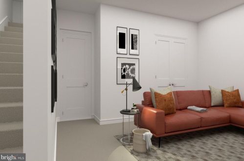 48 47 St, Washington DC 20019-4760 exterior