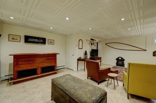 243 Transit St, Providence RI 02906-1023 exterior