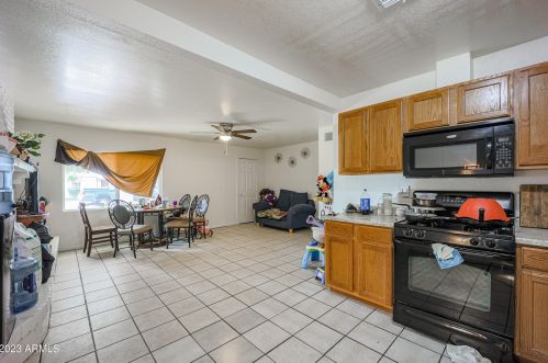 581 Colorado St, Chandler AZ 85225-4892 exterior