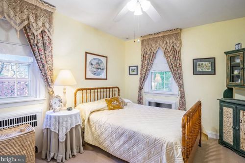 25 Myrtle Ave, Pittsburgh PA 19083-5706 exterior