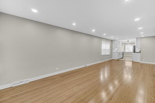 2335 92nd St, Chicago IL  60617-3841 exterior