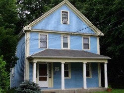 666 Grove St, Newton, MA 02462-1319