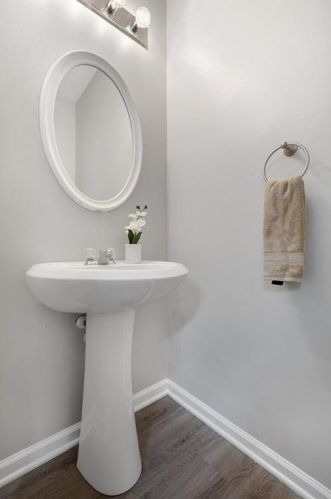 2680 Bayrose Cir, Atlanta GA 30344-1698 exterior