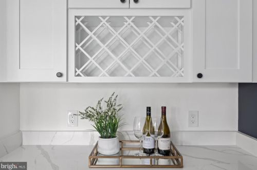 5805 Beech Ave, Bethesda MD  20817-3407 exterior