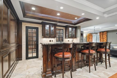 832 Colfax Ave, Elmhurst IL 60126-4535 exterior