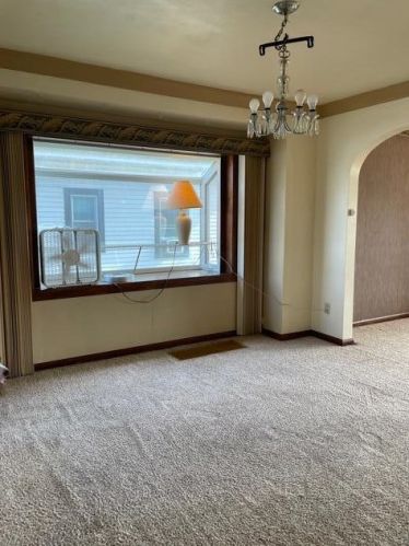 922 58, Milwaukee WI 53218-5613 exterior