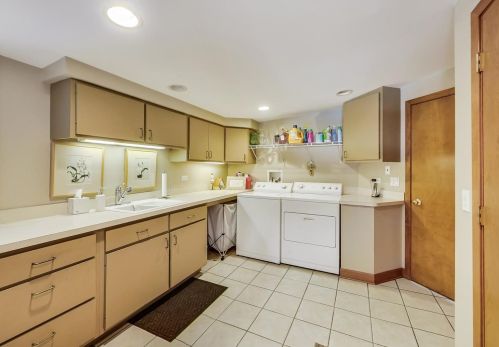 322 Kenmore Ave, Elmhurst IL 60126-3518 exterior