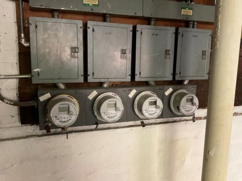 7915 Rhodes Ave, Chicago IL 60619-3020 exterior