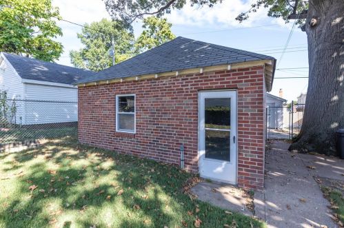 6619 Bancroft Ave, Saint Louis MO 63109-1204 exterior