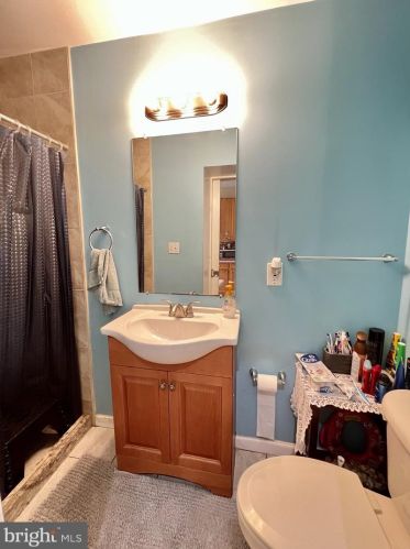 2011 6 St, Philadelphia PA 19122-1413 exterior