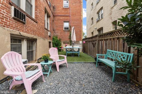 3022 Wisconsin Ave, Washington, DC 20016-5008