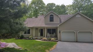 104 Burr Hill Rd, Deep River, CT 06419-1137