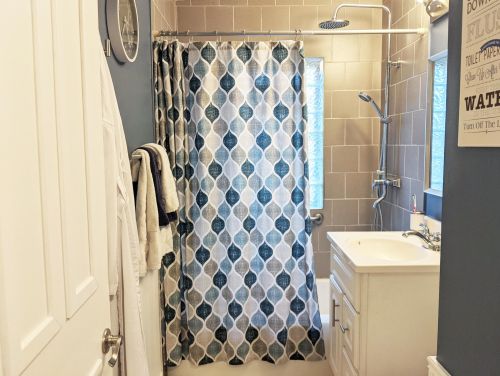 3406 87th St, Milwaukee WI  53227-4516 exterior