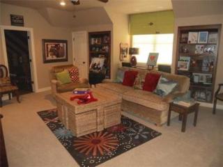 670 Clinton Cir, Springdale, AR 72762-6280