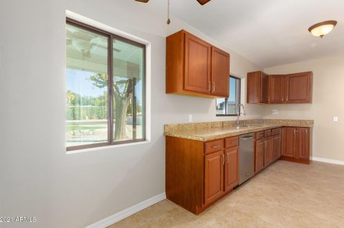 4110 16 Dr, Phoenix AZ 85015-1429 exterior