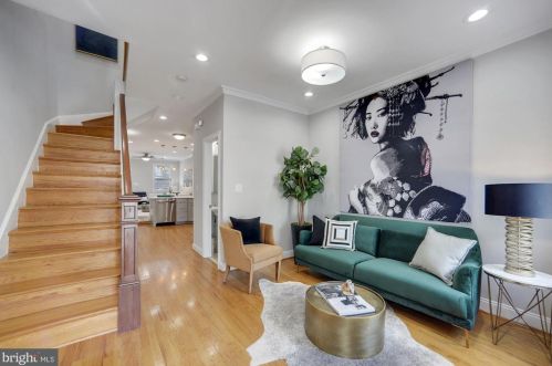 113 19th St, Washington DC  20003-1704 exterior