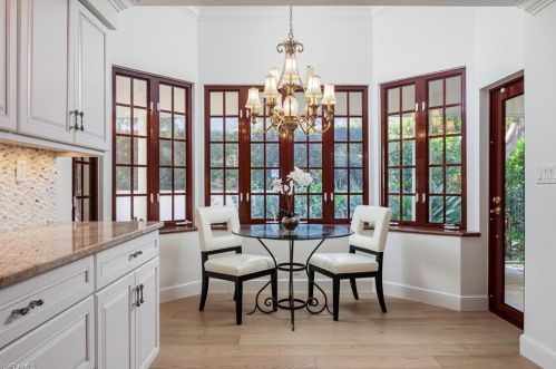 3232 Grn Dolphin Ln, Naples FL 34102-7916 exterior