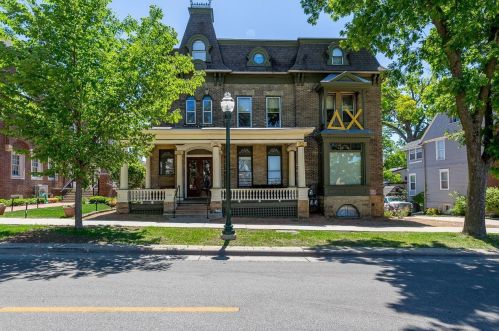 121 Langdon St, Madison, WI 53703-1306