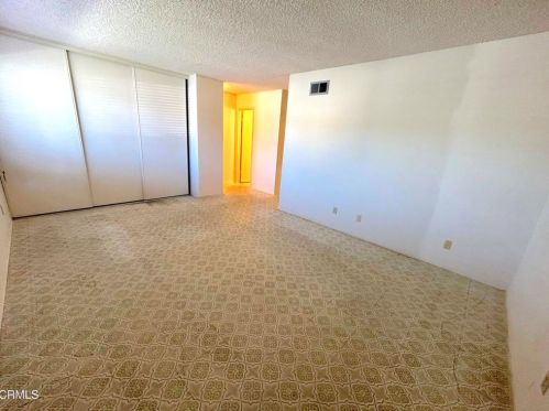 1960 Norma St, Oxnard CA 93036-2709 exterior