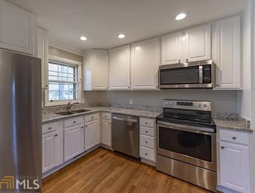 1998 Commodore Ct, Atlanta, GA 30341-1529