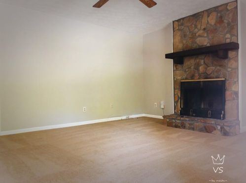 3733 Tree Bark Ln, Lithonia GA  30039-4319 exterior