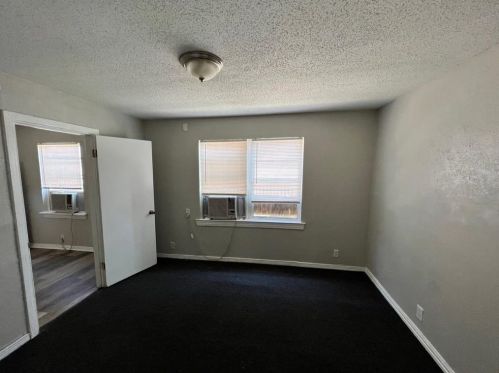 4520 Columbia Ave, Dallas TX  75226-2313 exterior