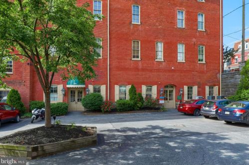 231 Shippen St, Lancaster PA  17602-5200 exterior