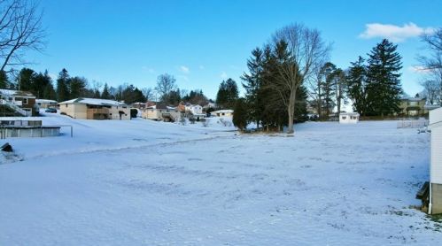 119 Windy Willows Dr, Moon Twp PA 15108-2945 exterior