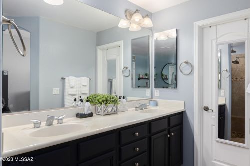 6252 Mesa Garden Dr, Tucson AZ  85757-7532 exterior