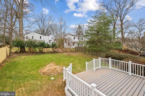 9920 Woodburn Rd, Silver Spring MD  20901-2731 exterior