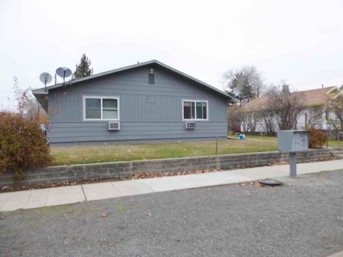 1411 Roosevelt Ave, Yakima WA  98902-2084 exterior