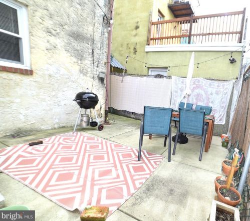 1410 6 St, Philadelphia PA 19147-5841 exterior