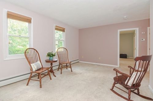 69 Lincoln Rd, Sutton MA 01590-3715 exterior