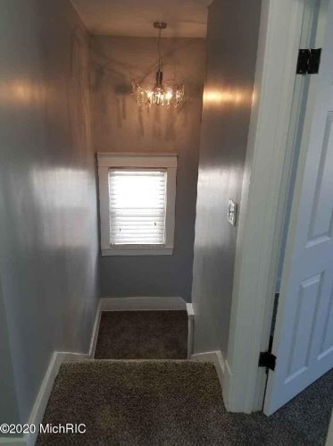 1529 Turner, Grand Rapids MI 49504-3237 exterior