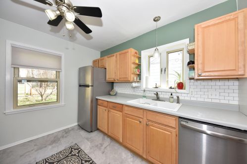 1214 Roadsmeet St, Milwaukee WI  53212-2646 exterior