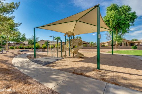 2767 Cherry Hills Dr, Chandler AZ  85249-4909 exterior