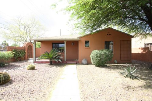 1748 Seneca St, Tucson AZ  85719-3745 exterior