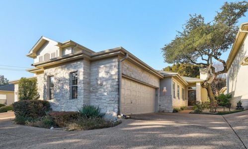 5406 Courtyard Dr, Austin TX 78730-5015 exterior