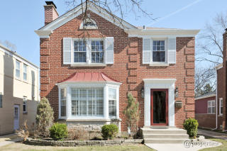 6145 Legett Ave, Chicago, IL 60646-4815