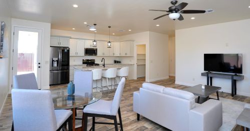 5233 Bellevue St, Tucson AZ 85712-5158 exterior