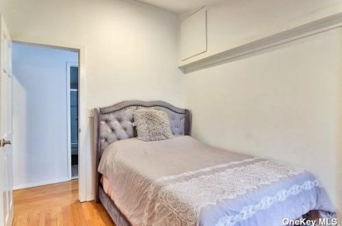 72 Shinbone Ln, Commack NY 11725-5517 exterior