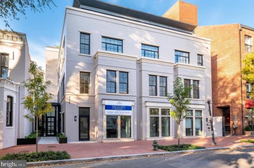 3255 Prospect St, Washington DC 20007-3215 exterior