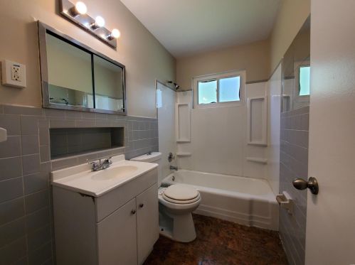 11909 Homestead Ave, Saint Louis MO  63138-2518 exterior