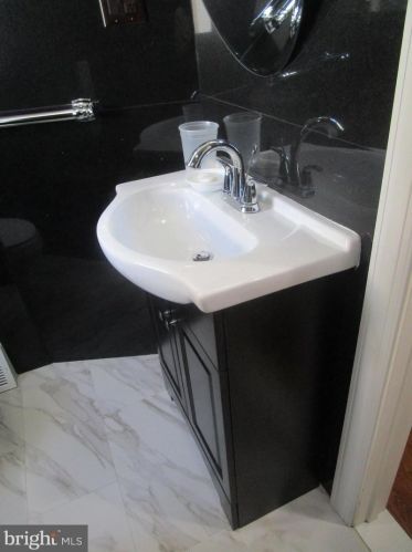 1502 Berks St, Philadelphia PA 19131-3215 exterior