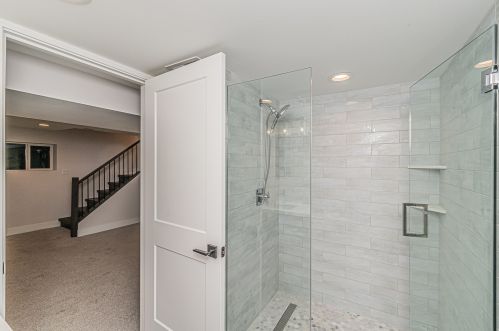 2905 77th Ave, Chicago IL  60707-1108 exterior