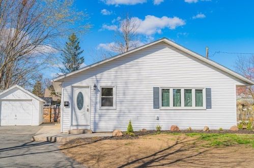 68 Massachusetts Ave, Springfield, MA 01109-3237