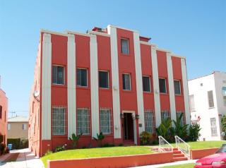 1025 Orange Dr, Los Angeles CA  90019-1553 exterior