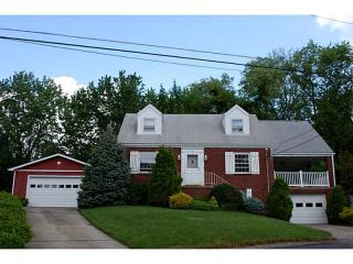 84 Fairhill Dr, Washington, PA 15301-3844