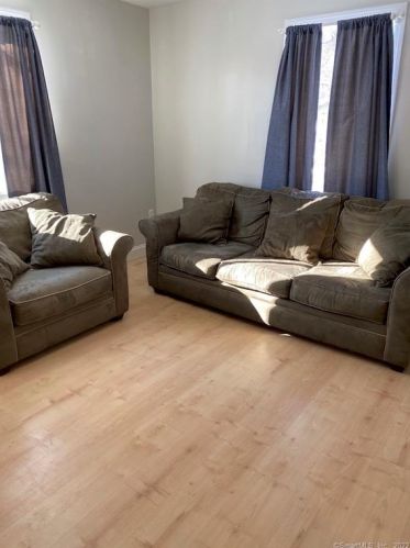 105 State Ave, Killingly CT 06241-2013 exterior